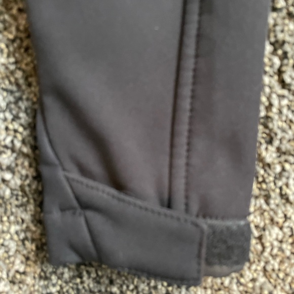 Black windstop jacket. Youth small - Picture 5 of 9